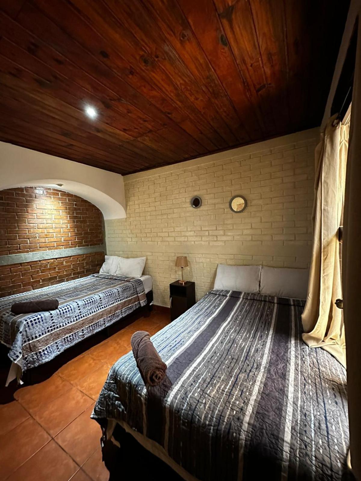 El Aventurero Hotel Antigua Kültér fotó